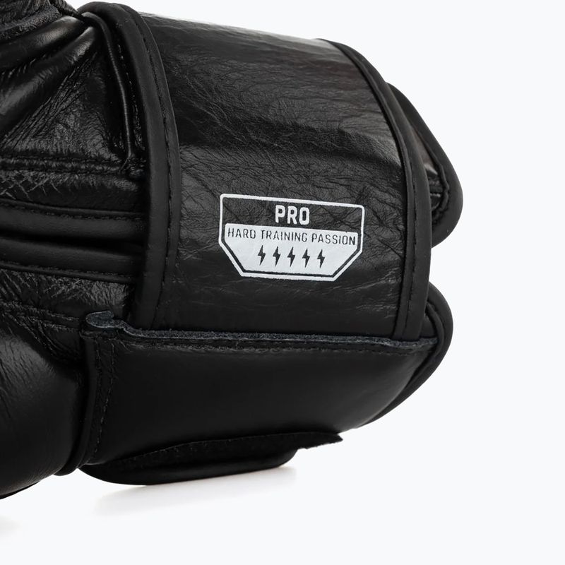 Boxerské rukavice StormCloud Muay Thai Blizzard 2.0 black/white 8