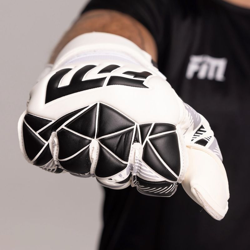 Brankárske rukavice Football Masters Invictus X RF white/black 6