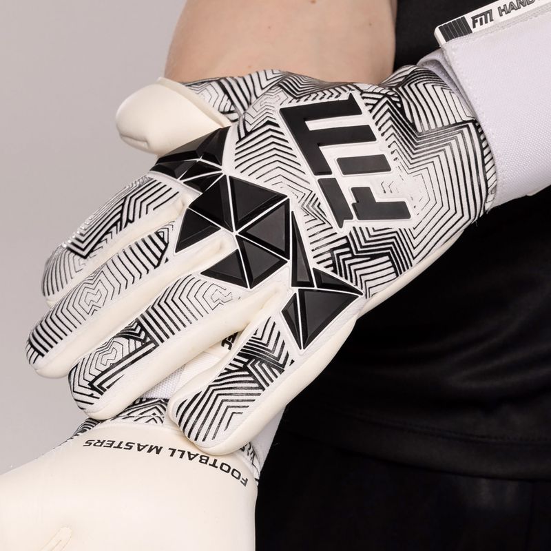 Brankárske rukavice Football Masters Varis X Pro NC white/black 4