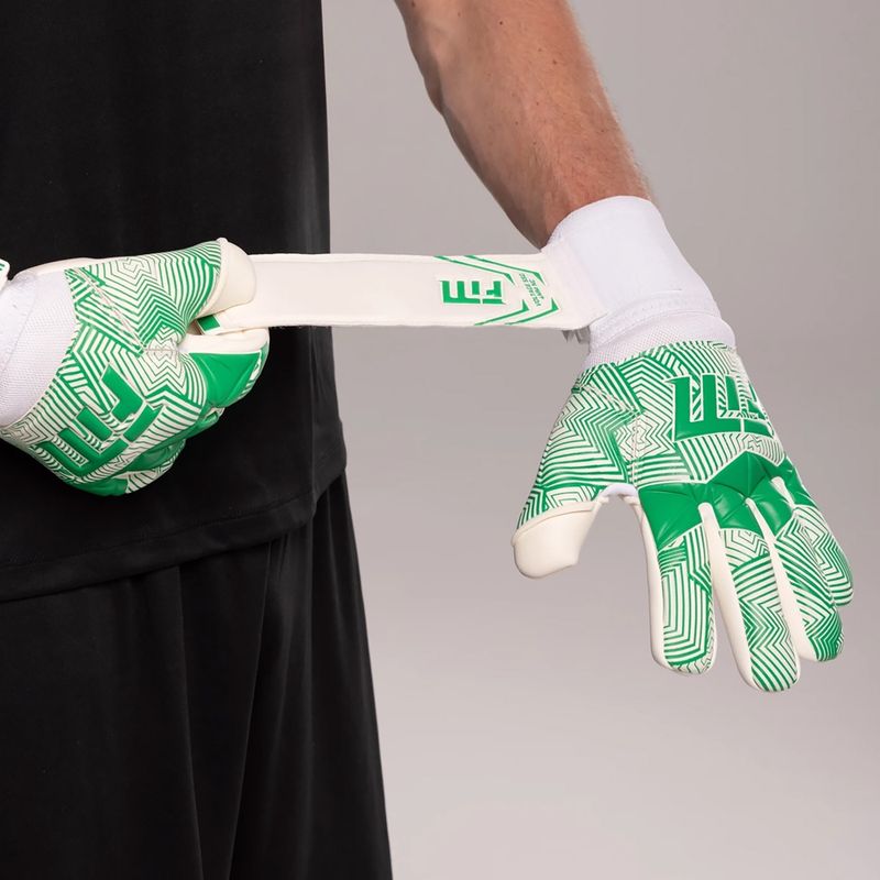 Brankárske rukavice Football Masters Varis X NC white/green 5