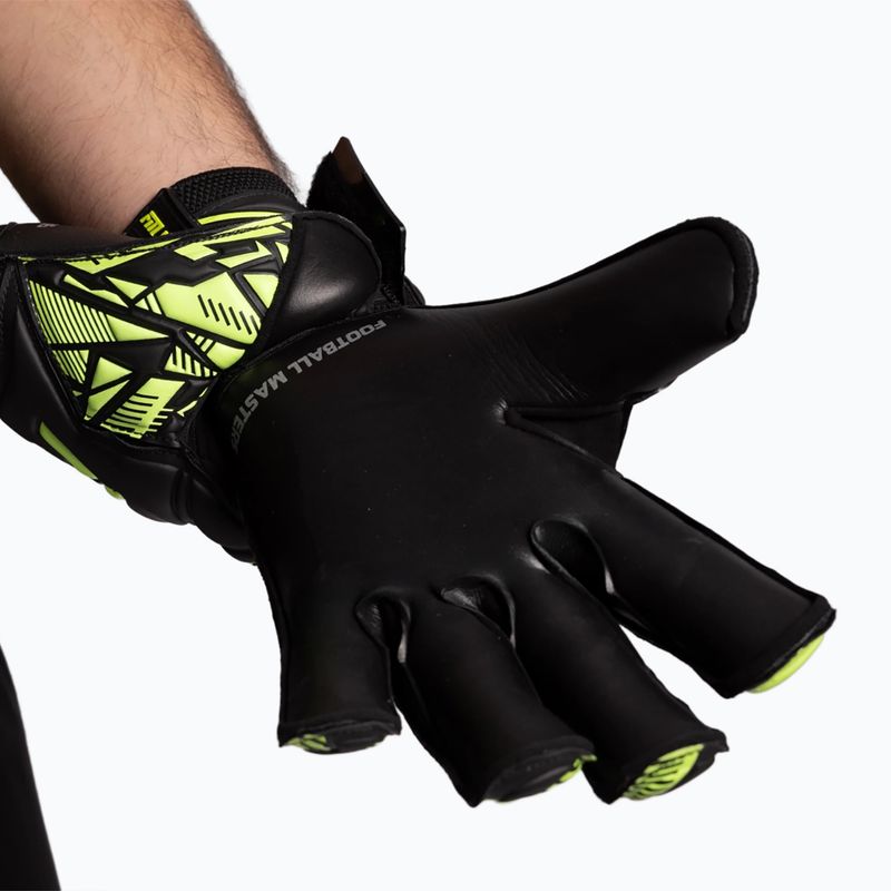 Brankárske rukavice Football Masters Invictus X Training black/green 4