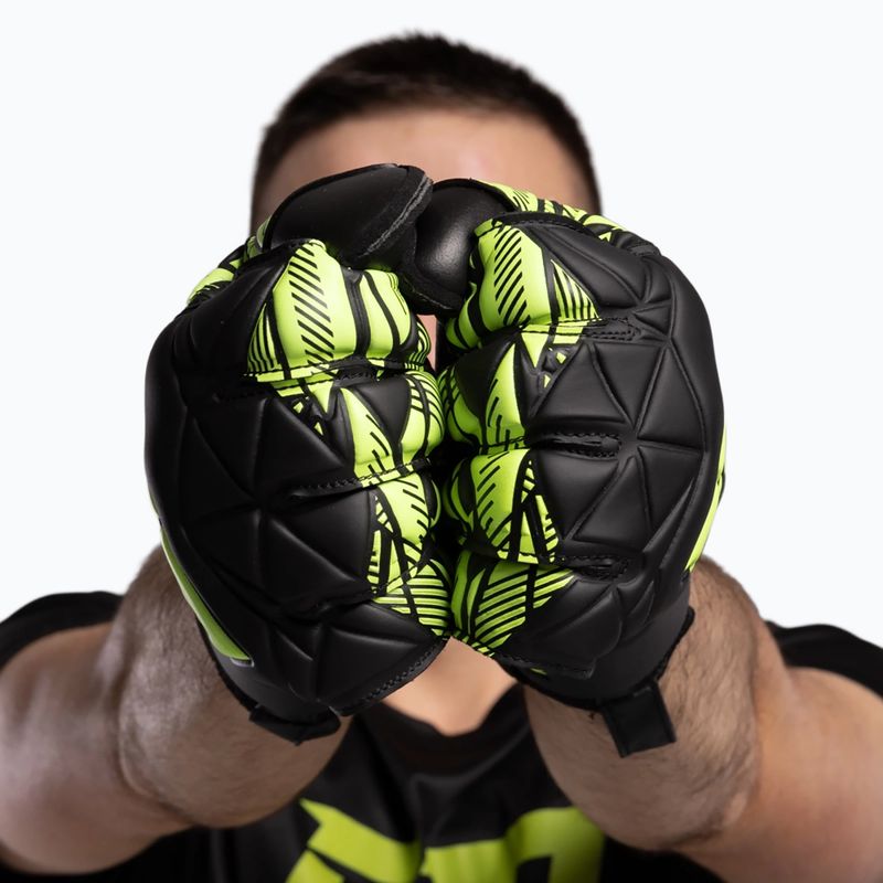 Brankárske rukavice Football Masters Invictus X Training black/green 6