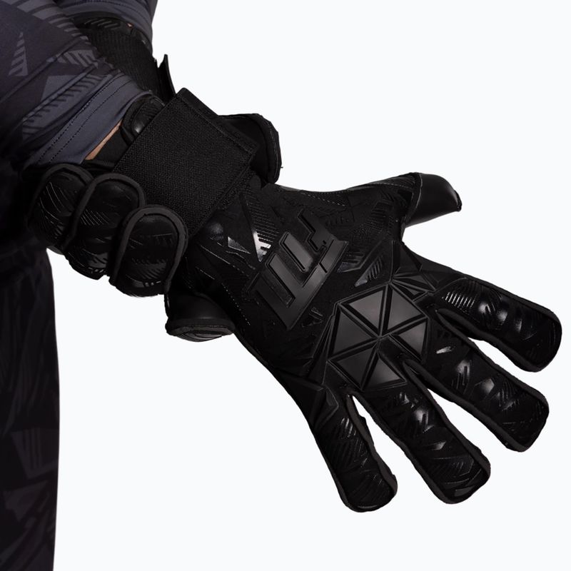 Brankárske rukavice Football Masters Invictus X PRO black 4