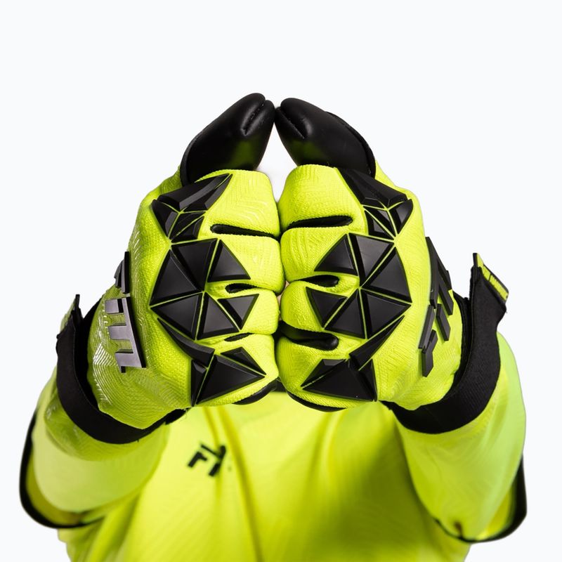 Brankárske rukavice Football Masters Varis X PRO fluorescent yellow 9