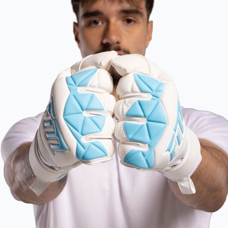 Brankárske rukavice Football Masters Invictus X white/blue 7