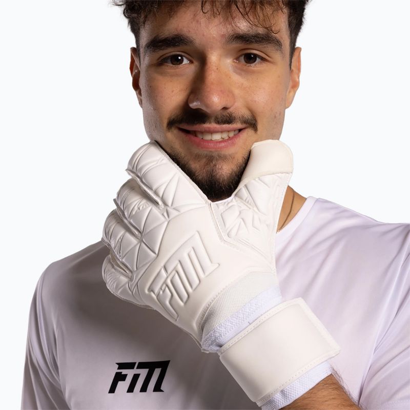 Brankárske rukavice Football Masters Invictus X all white 4