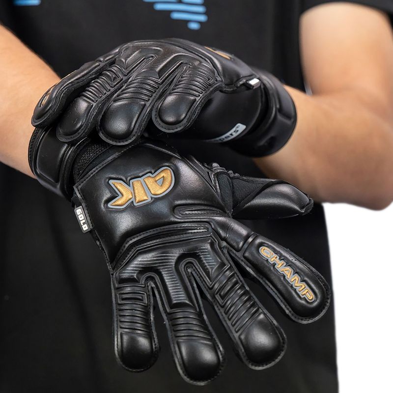 Detské brankárske rukavice 4keepers Champ Gold Black VII RF2G Jr gold/black 9