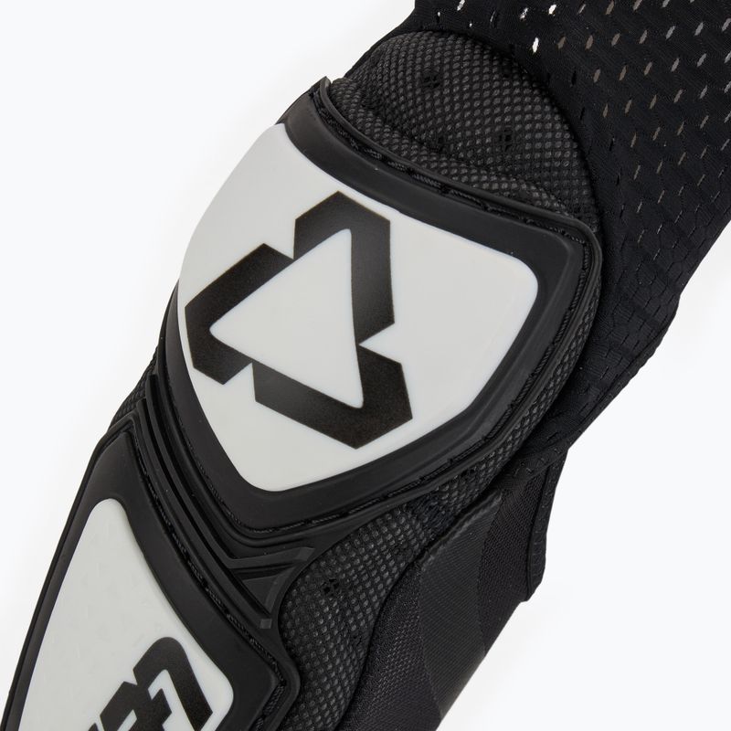 Cyklistické chrániče lakťov Leatt Contour white/black 4