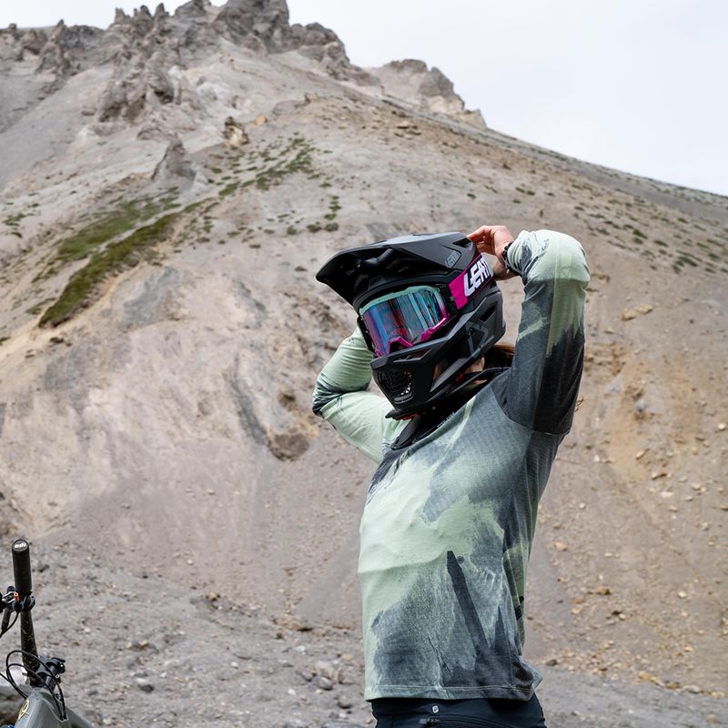 Cyklistická prilba Leatt MTB 4.0 V21.1 black 1021000561 8