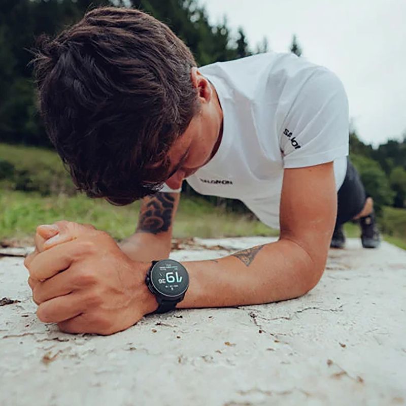 Čierne hodinky Suunto Race 5
