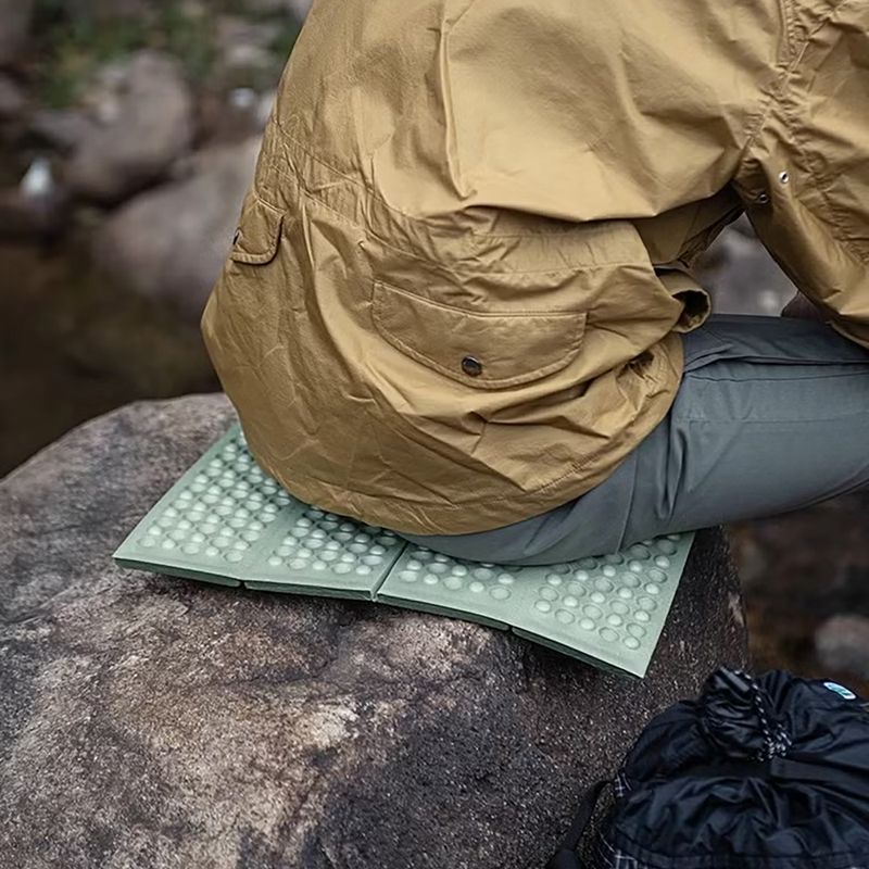 Sedátko turistické Naturehike XPE Folding army green 6