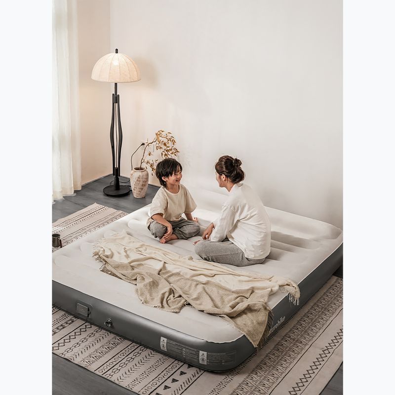 Nafukovací matrac Naturehike Chenjing with Pillow Double grey 9