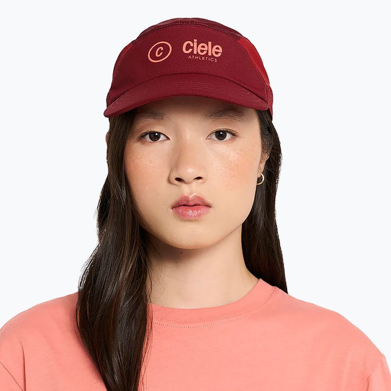 Šiltovka Ciele Athletics FSTCap SC Classic Cside crimson red/merlot 4