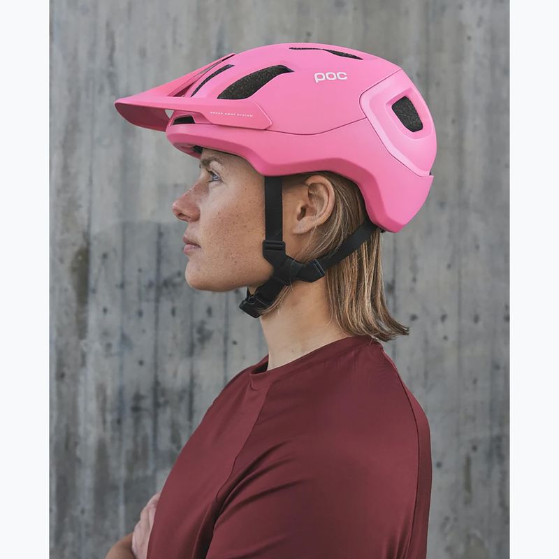 Cyklistická prilba POC Axion actinium pink matt 11