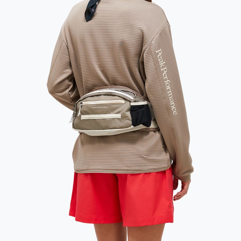 Ľadvinka Peak Performance Trail Hip kidney pouch avid beige 5