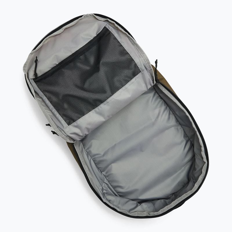 Batoh Peak Performance Commuter 18,5 l sierra sand 7