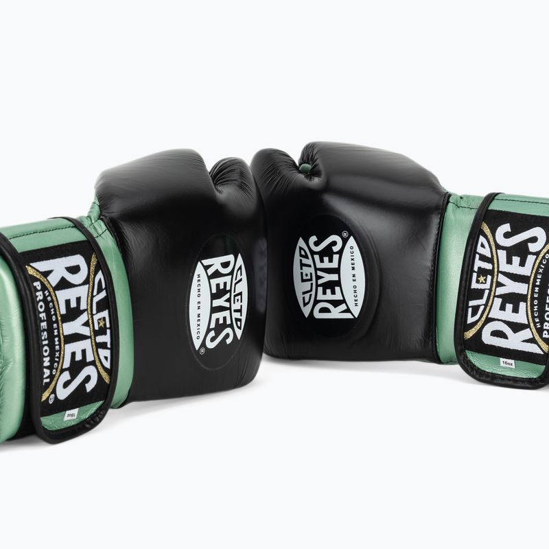 Boxerské rukavice Cleto Reyes Boxing Gloves With Hook green metallic / black 7