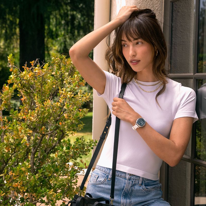 Hodinky Garmin Lily 2 Active lunar gold/bone 9