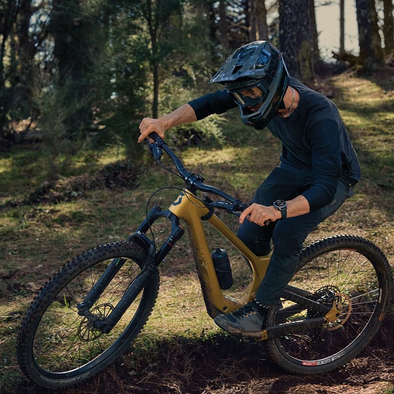 Hodinky Garmin Fenix 8 Pro 51 mm AMOLED sapphire/graphite/black 15