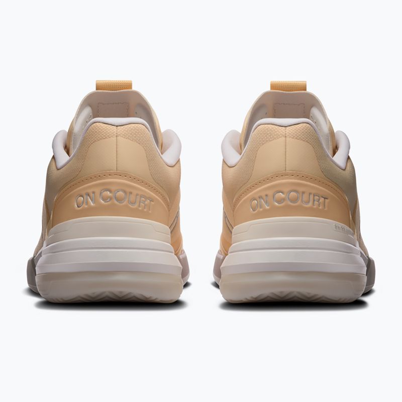 Dámske tenisové topánky On Running The Roger Advantage Pro W blonde/gardenia 4