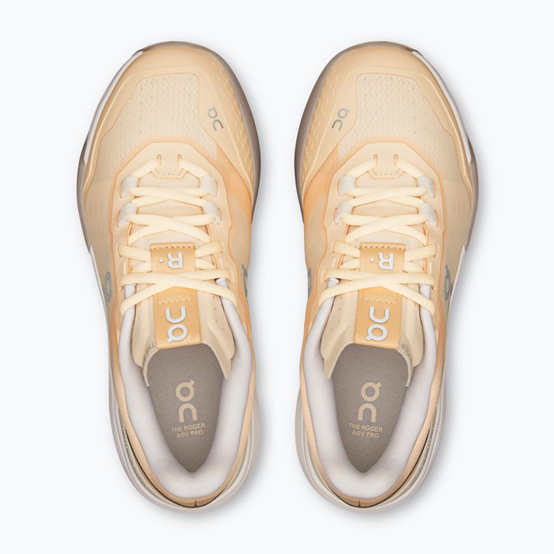 Dámske tenisové topánky On Running The Roger Advantage Pro W blonde/gardenia 6