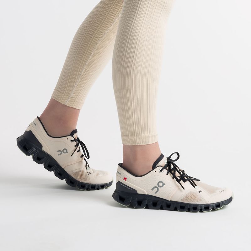 Dámska bežecká obuv On Cloud X 3 beige 6098694 2