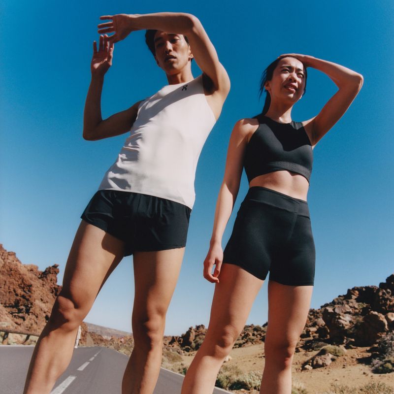 Pánske bežecké šortky On Essential black 6