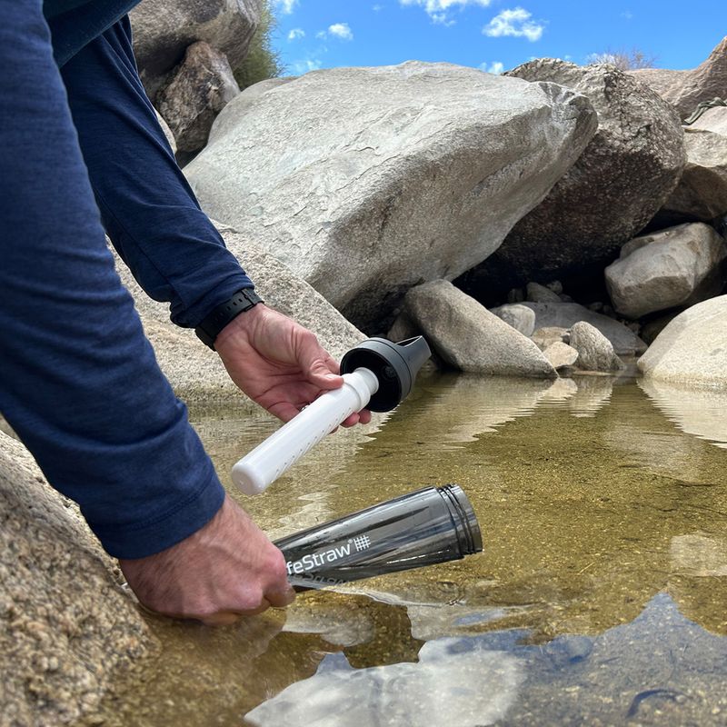 Cestovná fľaša Lifestraw Go 2.0 s filtrom 1 l čierna 5