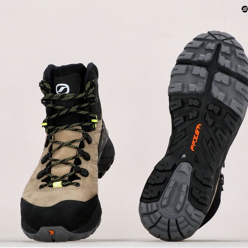 Dámske trekové topánky SCARPA Rush Trk Pro GTX beige/black 63139 12