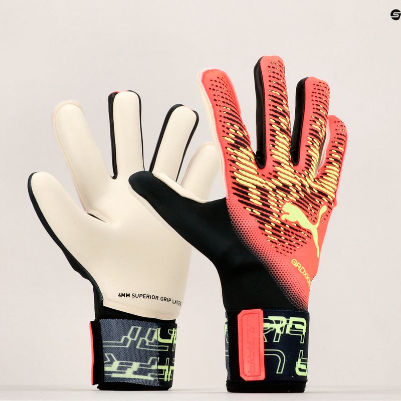 PUMA Ultra Grip 1 Hybrid brankárske rukavice červené 041827 02 7