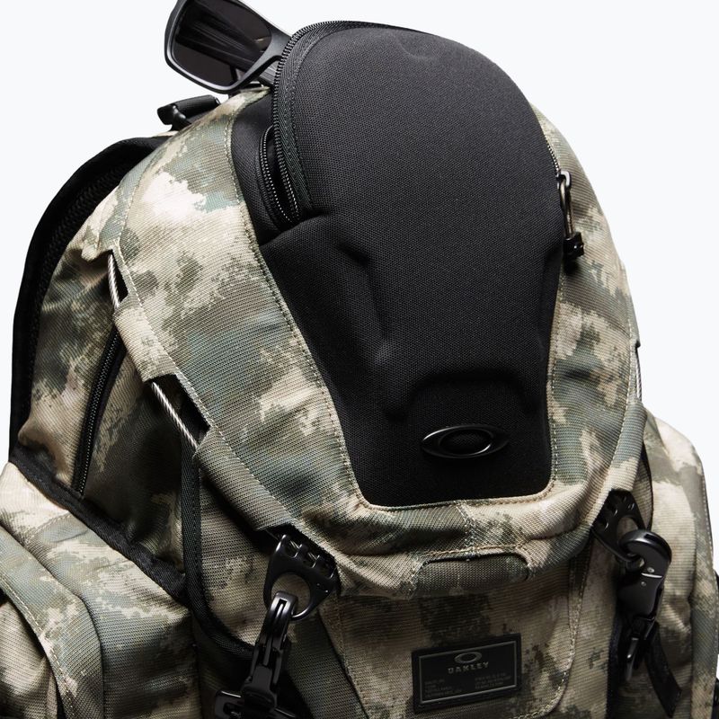 Turistický batoh Oakley Kitchen Sink 34 l off/slope camo green 4