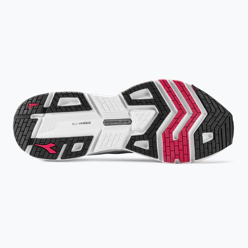 Pánska bežecká obuv Diadora Mythos Blushield Volo 3 silver dd/black/alloy 5