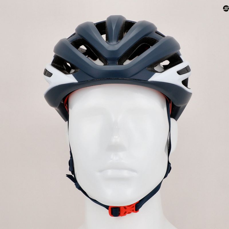 Cyklistická prilba Giro Agilis navy blue and white GR-7141773 7