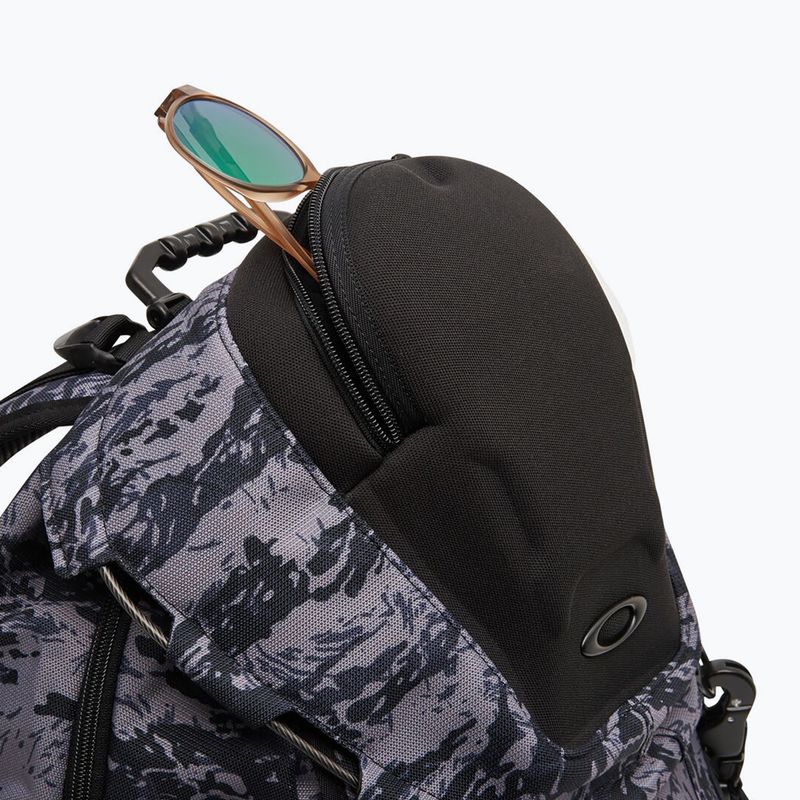 Turistický batoh Oakley Kitchen Sink 34 l tiger mountain camo gr 5