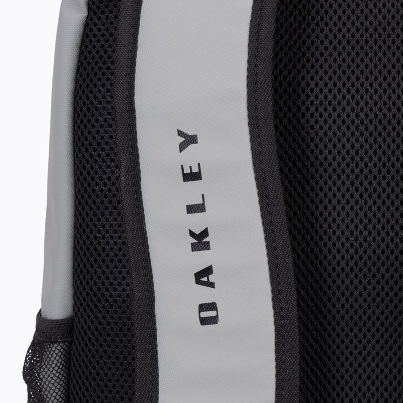 Oakley BTS 20 l cementový mestský batoh 6