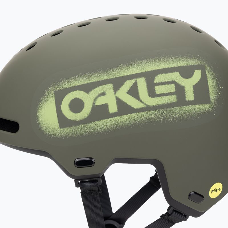 Prilba Oakley Street1 EU matte dark brush stencil 7