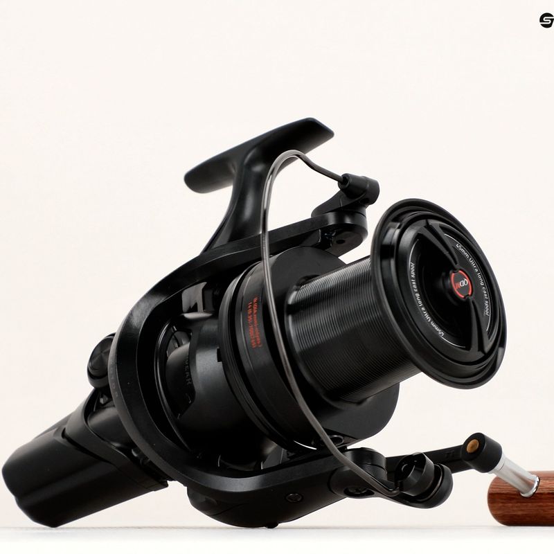 Daiwa Emblem 21-45 SCW QD SD kaprový navijak čierny 10158-700 5