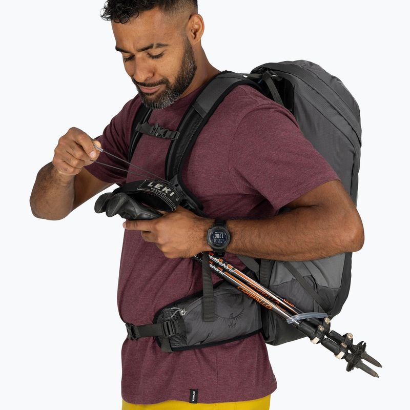 Pánsky turistický batoh Osprey Talon 26 l phantom grey/dark charcoal 9