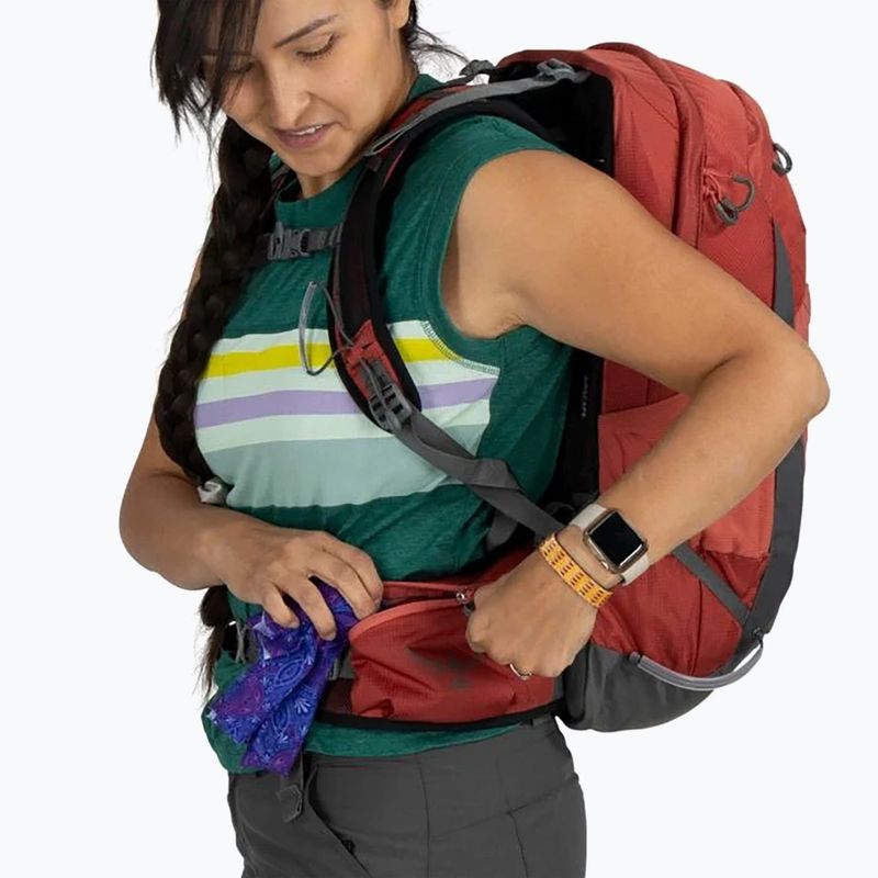 Osprey Tempest 22 l red pampas/coal grey dámsky turistický batoh 7