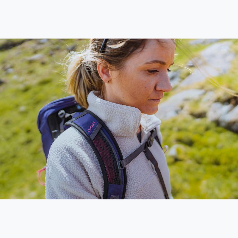 Dámsky turistický batoh Osprey Tempest 26 l deep fig/hotspot pink 13
