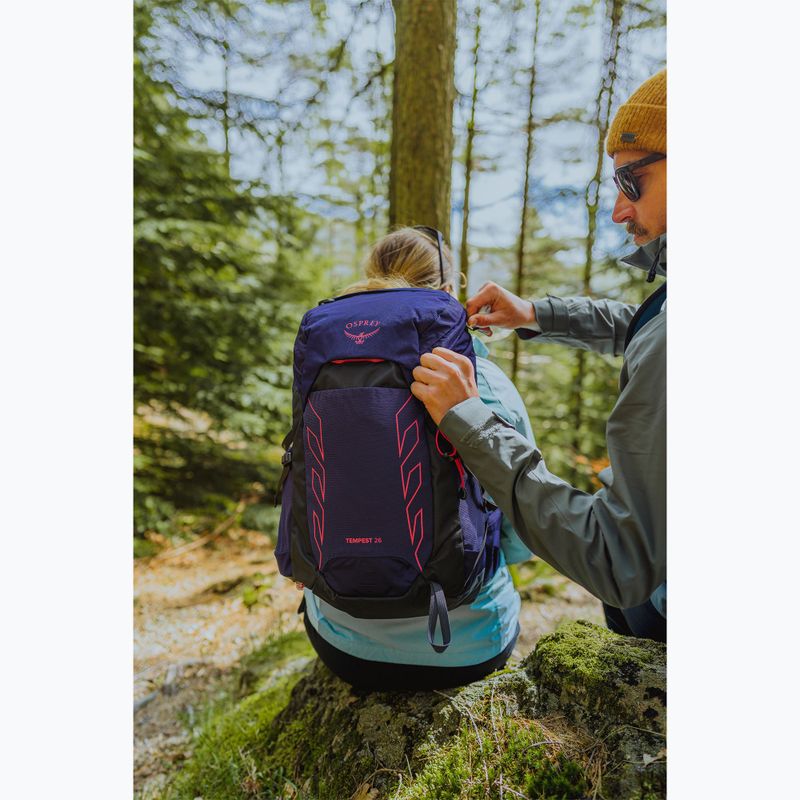Dámsky turistický batoh Osprey Tempest 26 l deep fig/hotspot pink 15