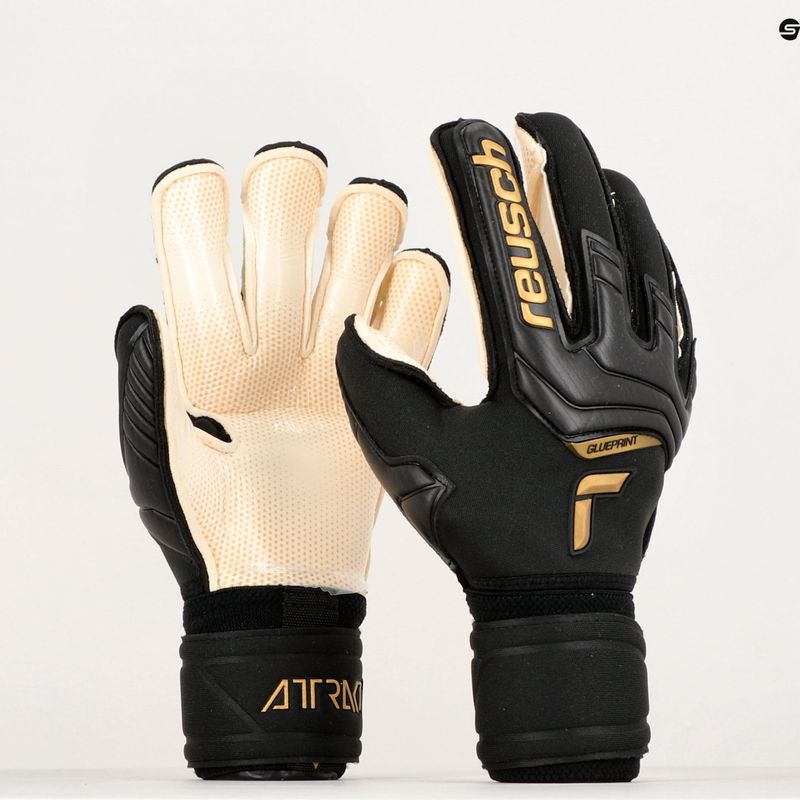 Reusch Attrakt Gold X GluePrint Ortho-Tec brankárske rukavice čierne 52797 9