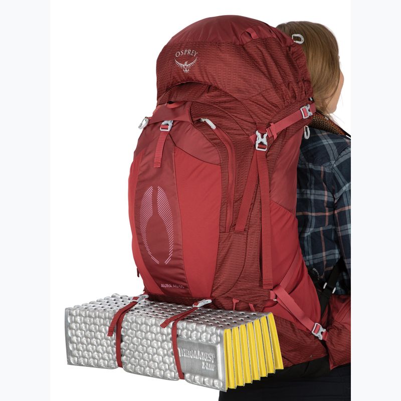 Dámsky trekingový batoh Osprey Aura AG 65 l XS-S berry sorbet red 9