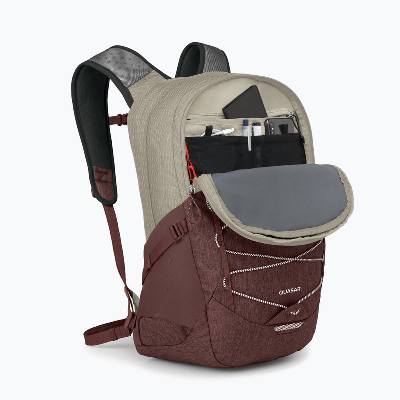 Mestský batoh Osprey Quasar 26 l sawdust tan/raisin red 4