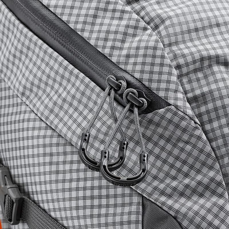 Pánsky trekingový batoh Osprey Talon Pro 30 lining silver 7