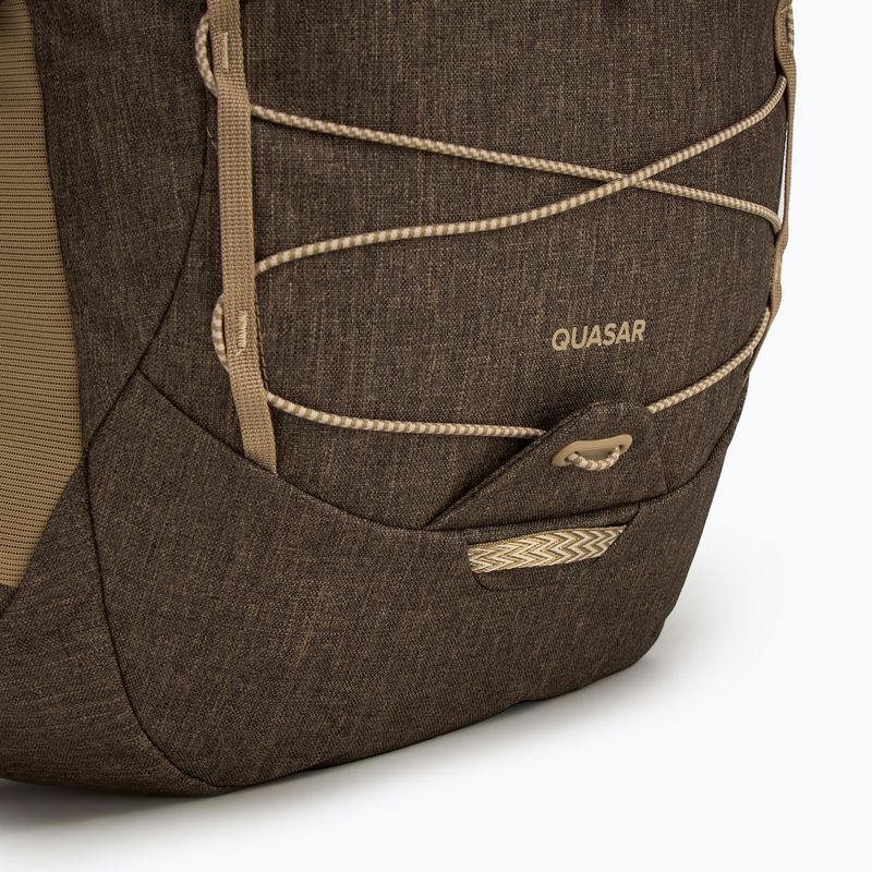 Osprey Quasar 26 l alpaka tan/ latte brown mestský batoh 7