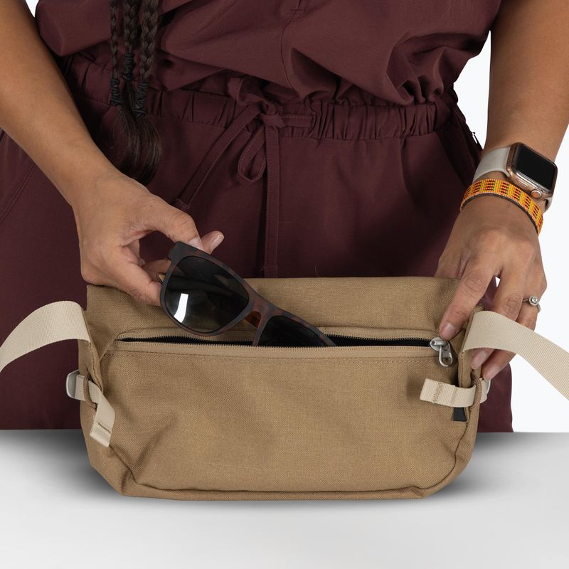 Ľadvinka Osprey Arcane Hip 2 l latte brown 11