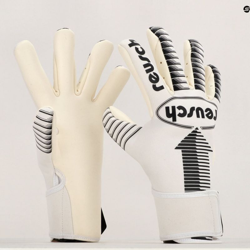 Brankárske rukavice Reusch Arrow Gold X biele 5370908-1100 11