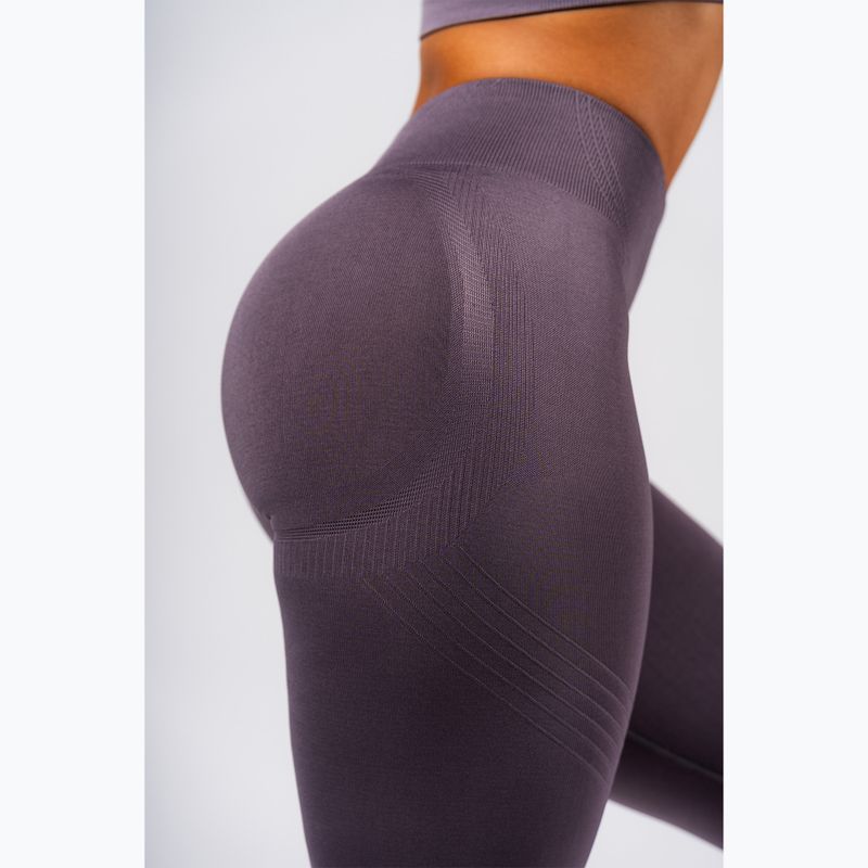 Dámske tréningové legíny NEBBIA Flow Seamless Maximum Push-Up dark grey 6