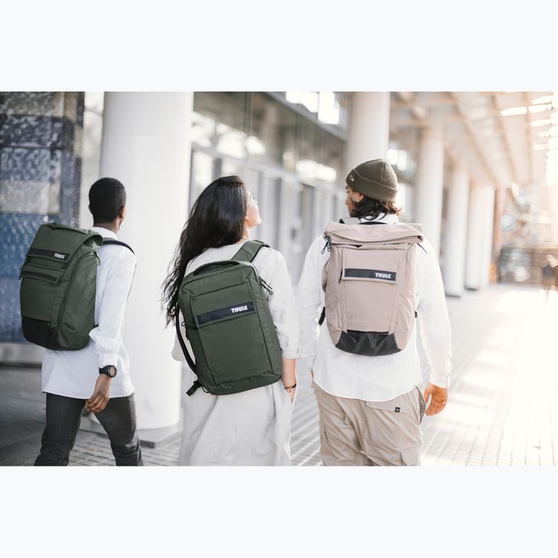 Thule Paramount konvertibilný batoh na notebook 15,6" 16 l čierny 16